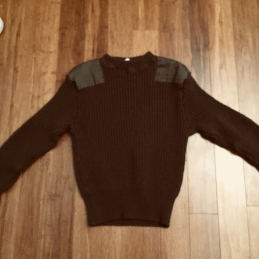 GREEN WOOL SWEATER